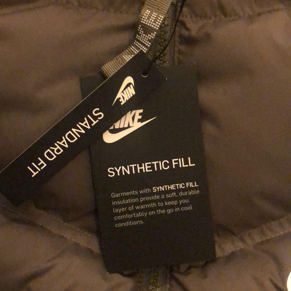 ❗️NWT NIKE BOYS or GIRLS PUFFER VEST SIZE M NEW WITH TAG - Picture 4 of 6